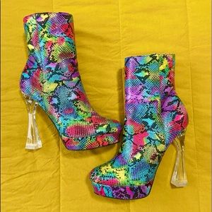 Brand new Women booties